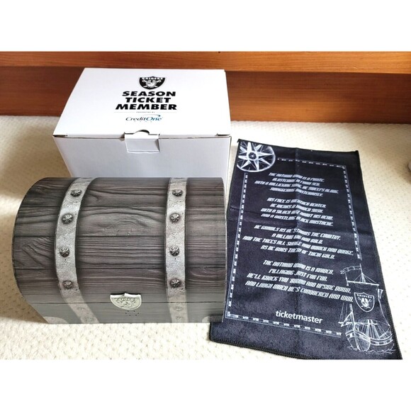 2024 Las Vegas RAIDERS Ticket Box + Light up PIRATE TREASURE Map + Towel - Picture 3 of 6